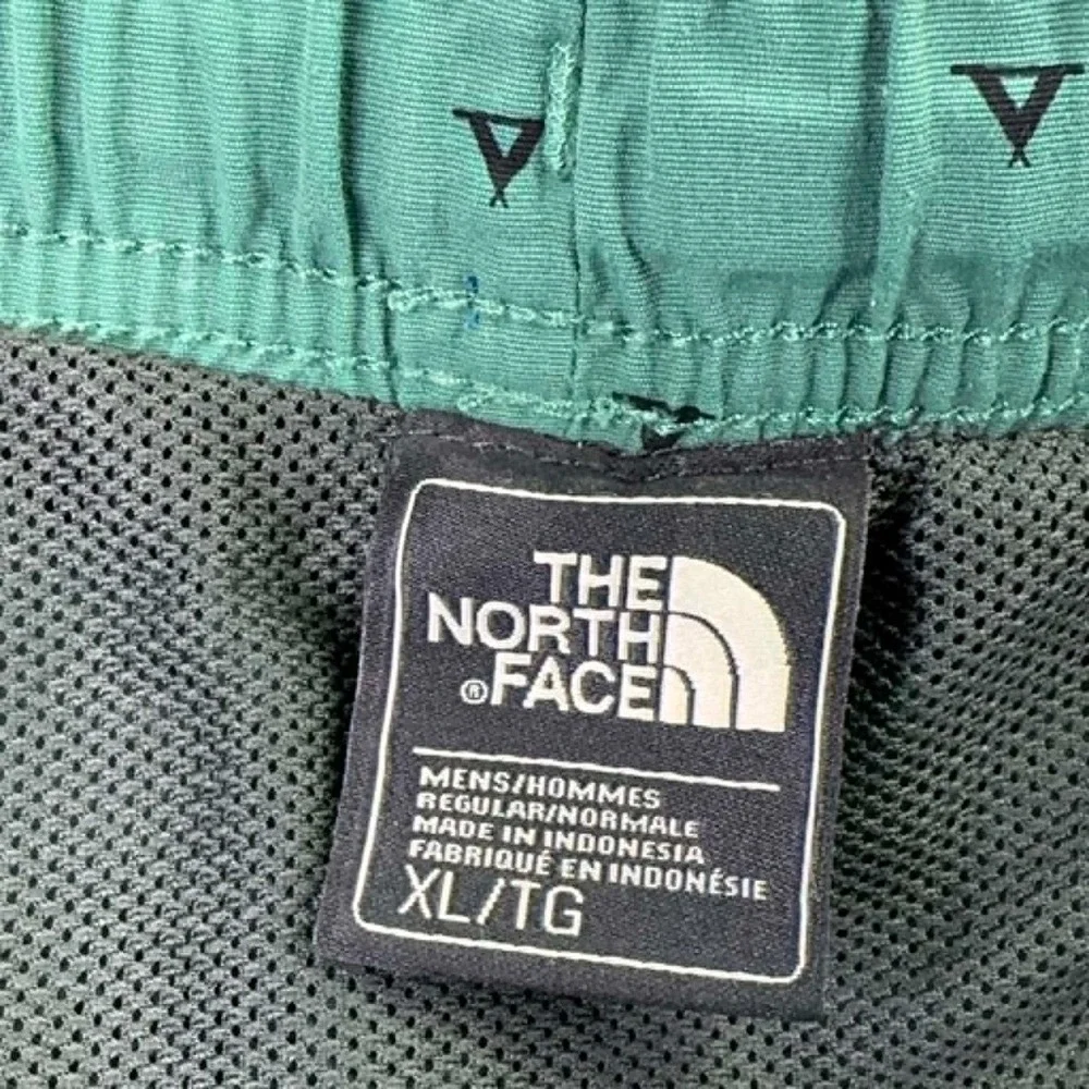 The North Face Flash‎ Dry Swim Trunks Mens XL Green Tent AOP Zip Pocket Lined